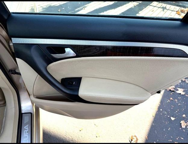 Photo of 2007 Desert Mist Metallic Acura TL