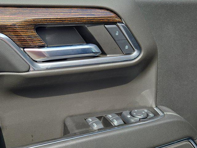 Photo of 2024 Summit White GMC Sierra 1500