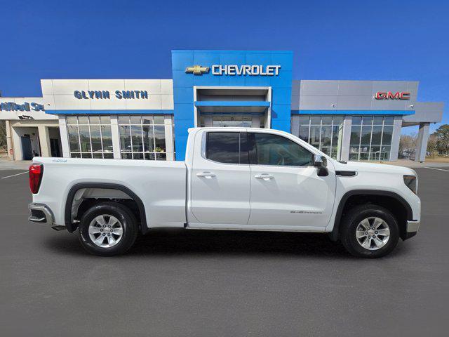 Photo of 2024 Summit White GMC Sierra 1500