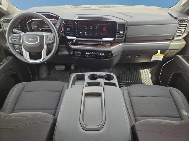 Photo of 2024 Summit White GMC Sierra 1500