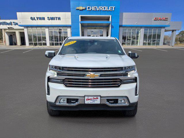 Photo of 2022 Iridescent Pearl Tricoat Chevrolet Silverado 1500
