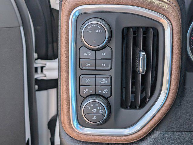 Photo of 2022 Iridescent Pearl Tricoat Chevrolet Silverado 1500