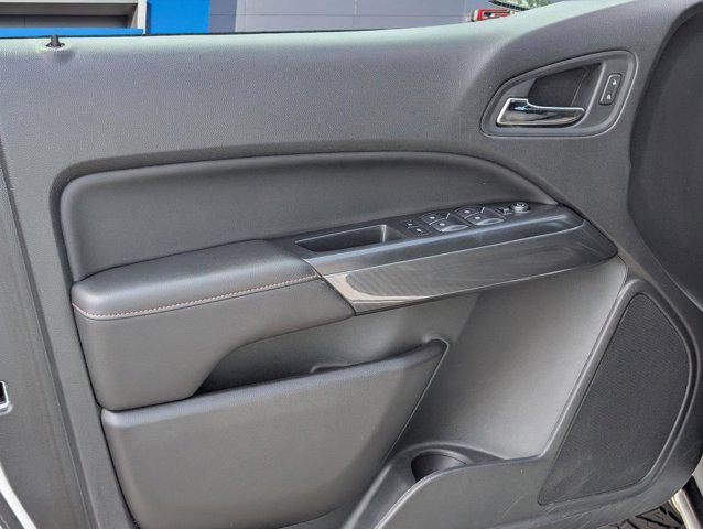 Photo of 2021 Summit White GMC Canyon