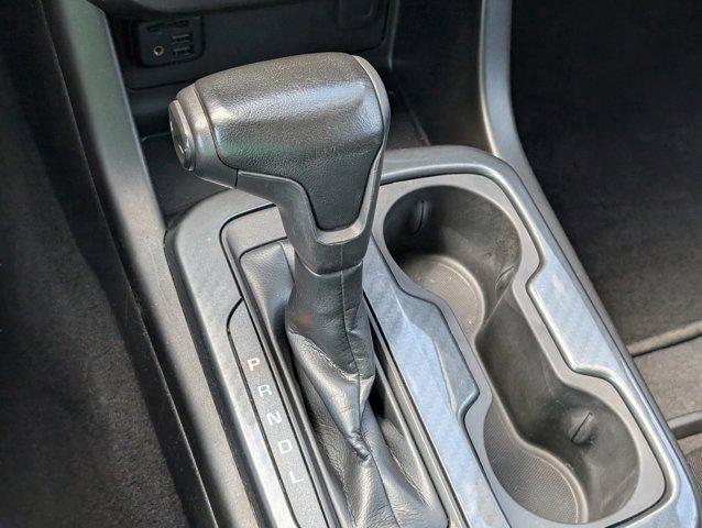 Photo of 2021 Summit White GMC Canyon