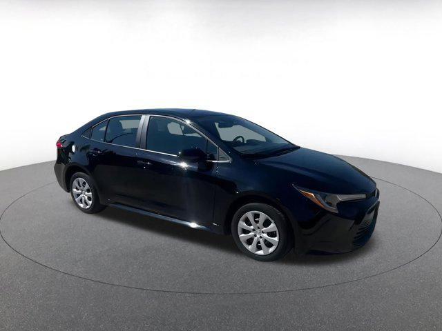 Photo of 2024 Midnight Black Metallic Toyota Corolla