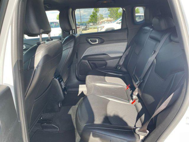 Photo of 2023 Bright White Clearcoat Jeep Compass