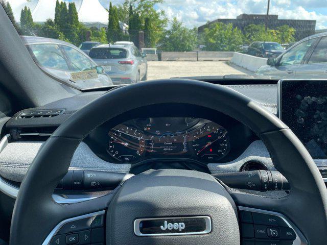 Photo of 2023 Bright White Clearcoat Jeep Compass