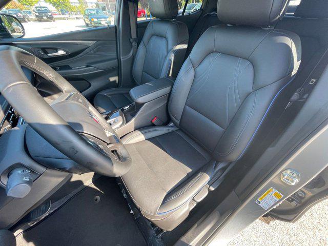 Photo of 2025 Moonstone Gray Metallic Buick Envista