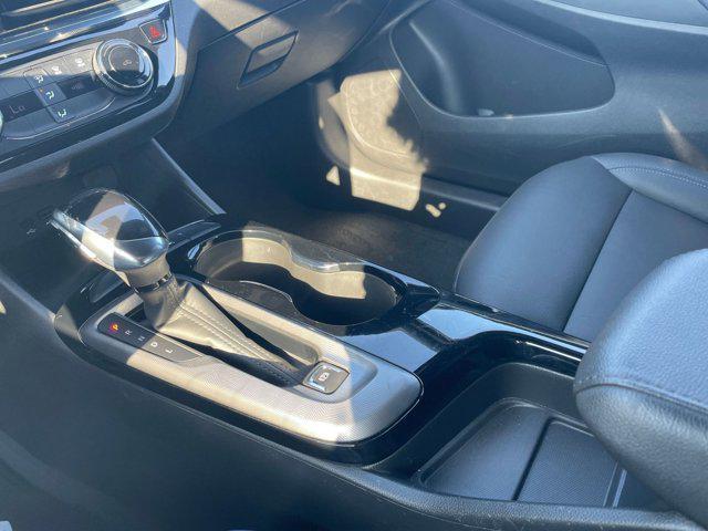 Photo of 2025 Moonstone Gray Metallic Buick Envista