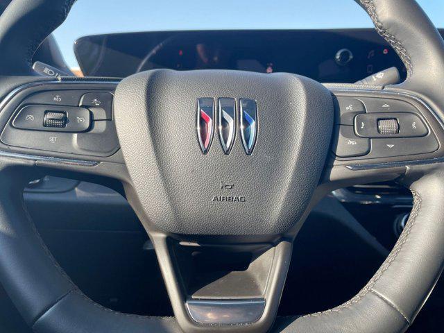 Photo of 2025 Moonstone Gray Metallic Buick Envista