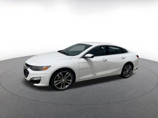Photo of 2024 Summit White Chevrolet Malibu