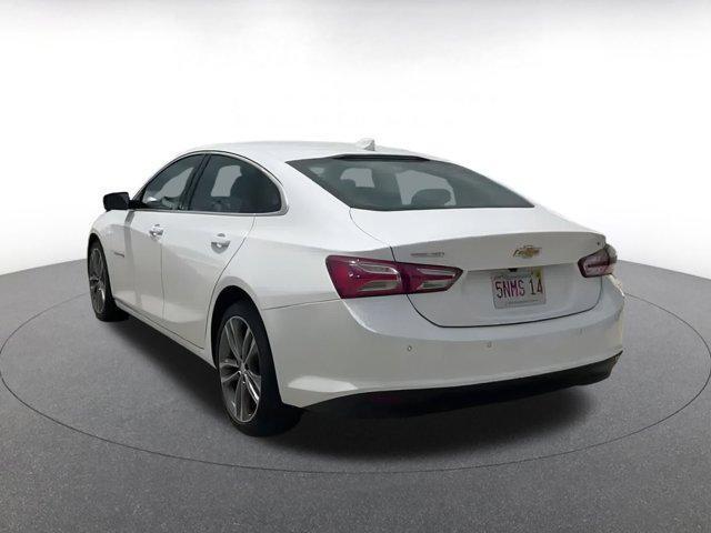 Photo of 2024 Summit White Chevrolet Malibu