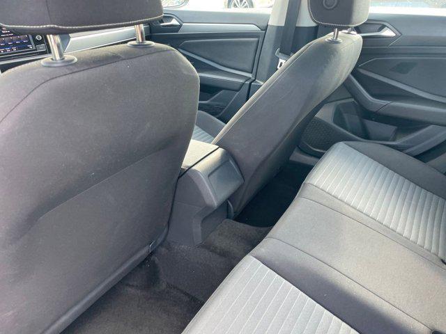 Photo of 2024 Pyrite Silver Metallic Volkswagen Jetta