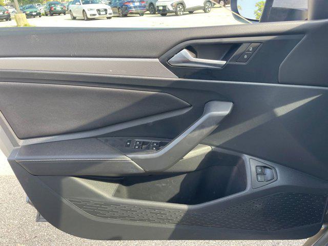 Photo of 2024 Pyrite Silver Metallic Volkswagen Jetta