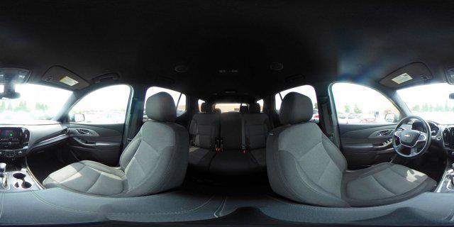 Photo of 2023 Silver Sage Metallic Chevrolet Traverse