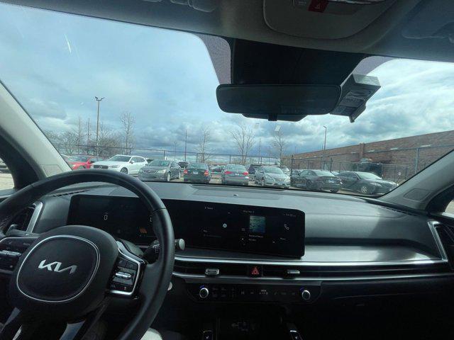 Photo of 2024 Gravity Grey Kia Sorento