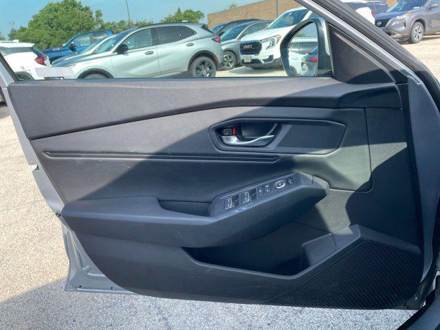 Photo of 2024 Solar Silver Metallic Honda Accord
