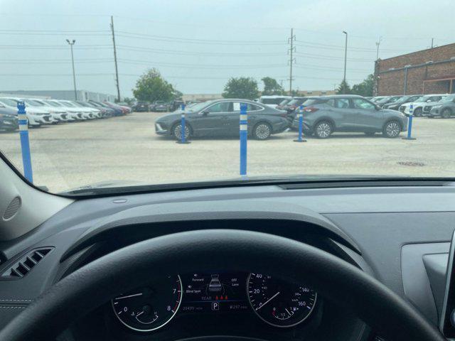 Photo of 2024 Gun Metallic Nissan Sentra