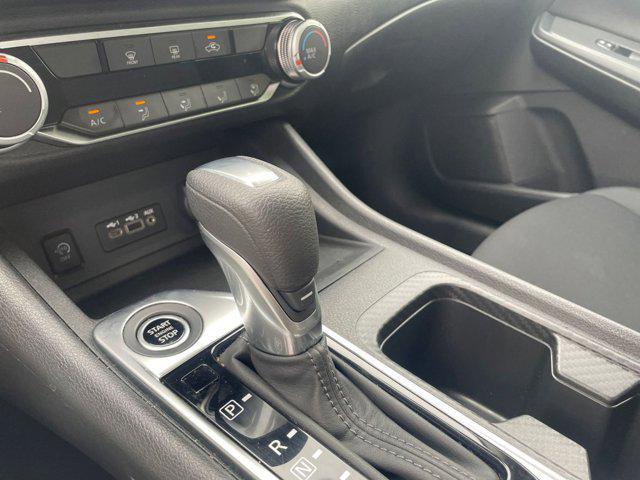 Photo of 2024 Gun Metallic Nissan Sentra