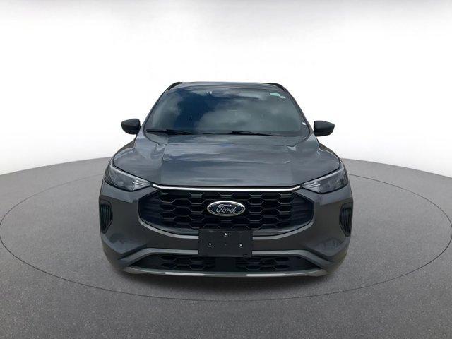 Photo of 2023 Carbonized Gray Metallic Ford Escape