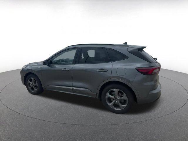 Photo of 2023 Carbonized Gray Metallic Ford Escape