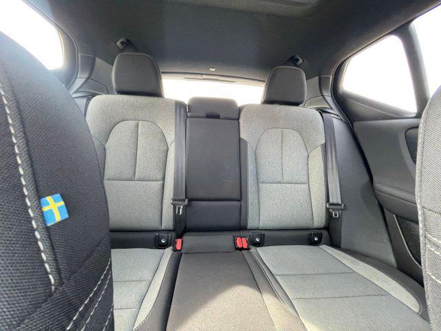 Photo of 2024 Crystal White Metallic Volvo XC40