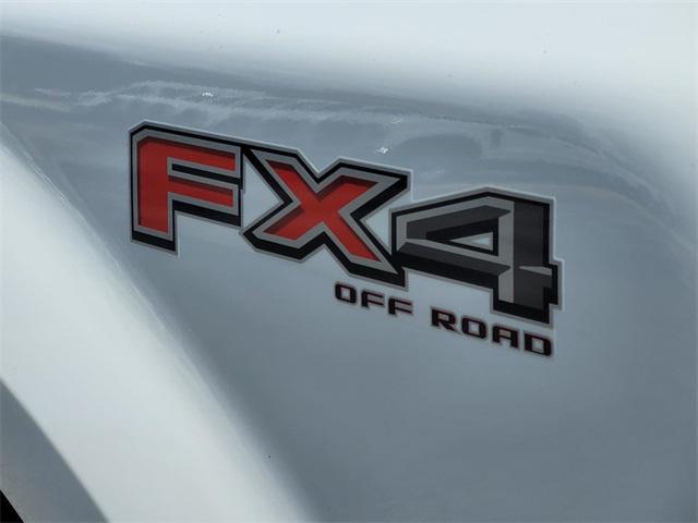 Photo of 2025 Oxford White Ford F-350