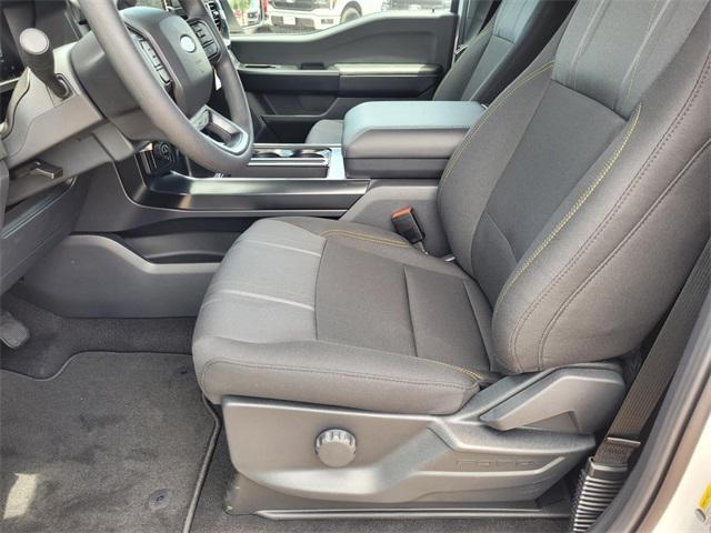 Photo of 2025 Oxford White Ford F-150