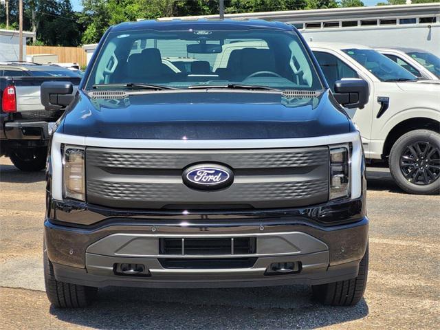 Photo of 2025 Agate Black Metallic Ford F-150 Lightning