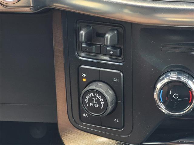 Photo of 2025 Star White Metallic Tri-Coat Ford F-150
