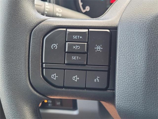 Photo of 2025 Oxford White Ford F-350