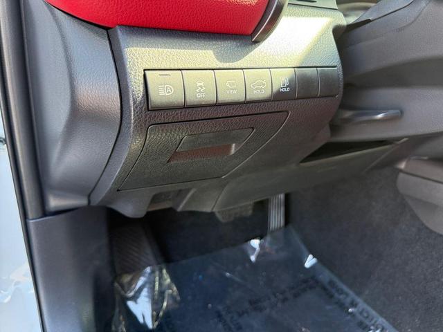 Photo of 2024 White / Black Toyota Camry