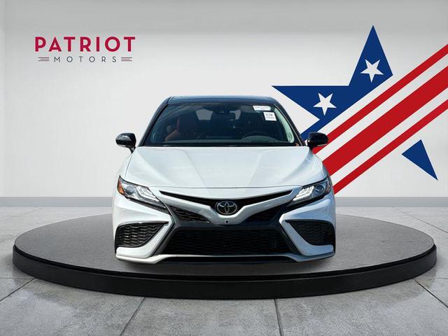 Photo of 2024 White / Black Toyota Camry