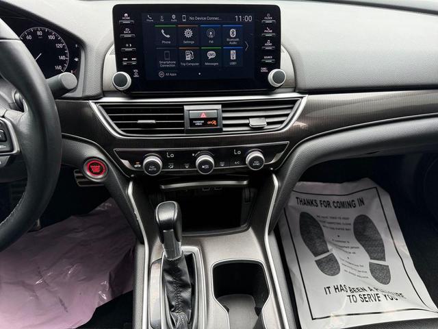 Photo of 2022 Crystal Black Pearl Honda Accord