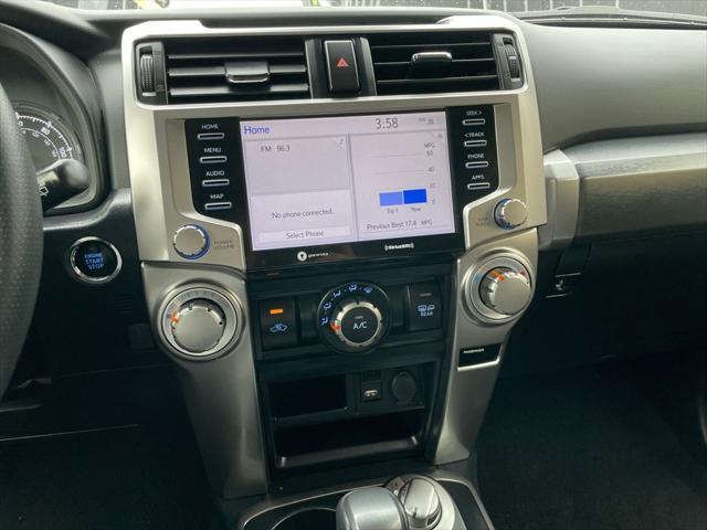 Photo of 2024 Classic Silver Metallic Toyota 4Runner