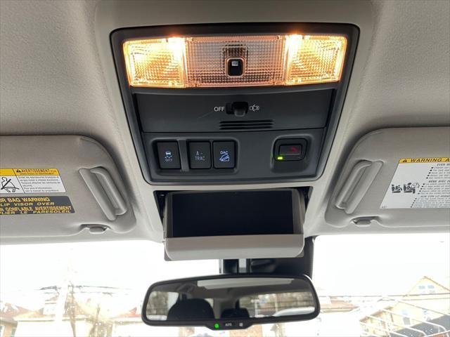 Photo of 2024 Classic Silver Metallic Toyota 4Runner