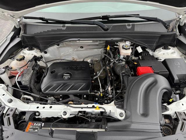 Photo of 2021 Summit White Chevrolet Trailblazer