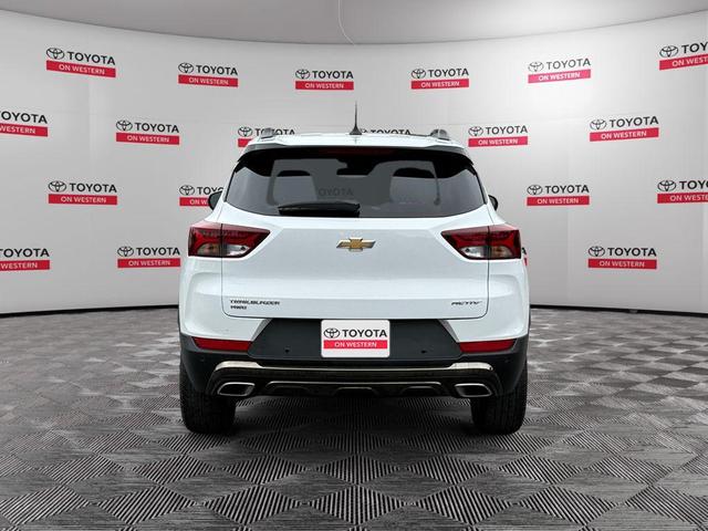 Photo of 2021 Summit White Chevrolet Trailblazer
