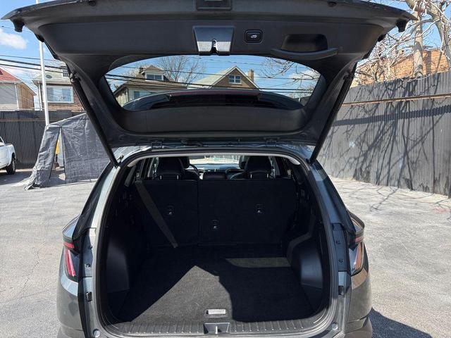 Photo of 2023 Amazon Gray Hyundai TUCSON