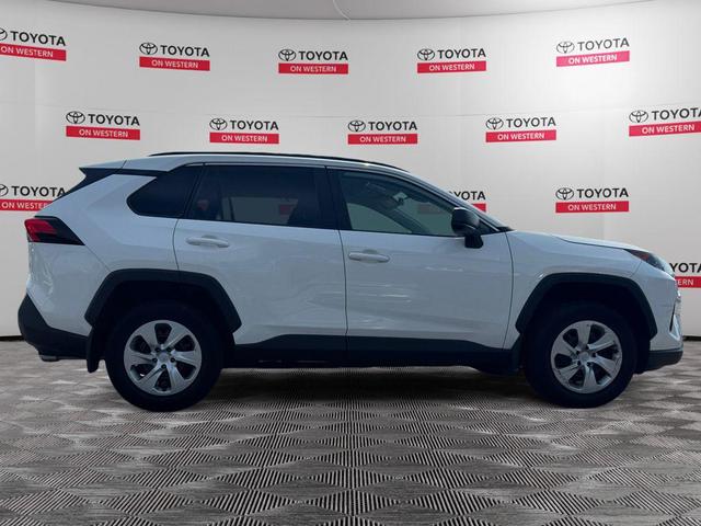 Photo of 2020 Super White Toyota RAV4
