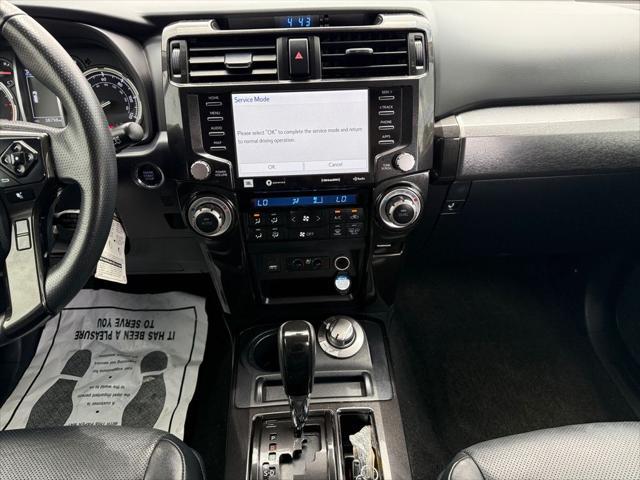Photo of 2021 Midnight Black Metallic Toyota 4Runner
