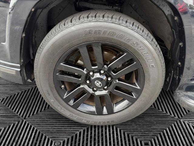 Photo of 2021 Midnight Black Metallic Toyota 4Runner