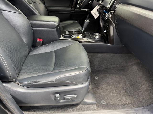 Photo of 2021 Midnight Black Metallic Toyota 4Runner
