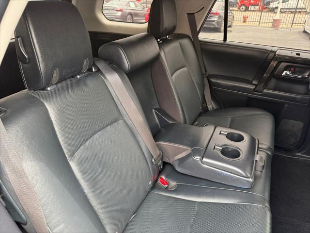 Photo of 2021 Midnight Black Metallic Toyota 4Runner
