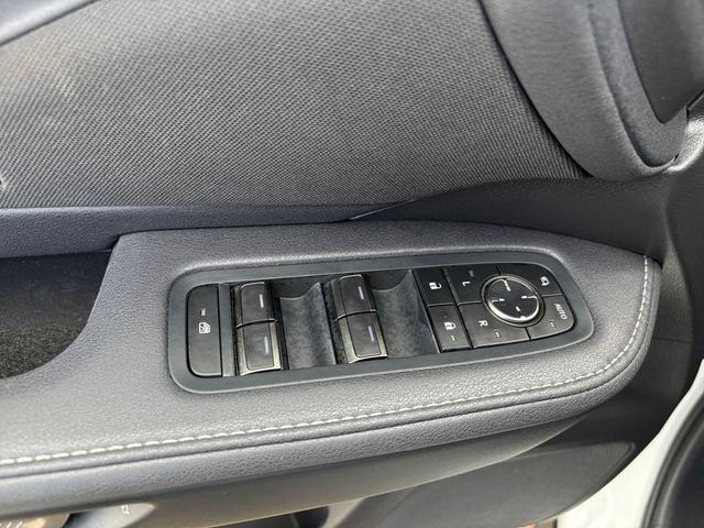 Photo of 2025 Pearl Lexus TX 500h