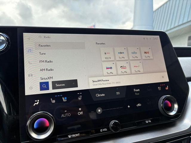 Photo of 2025 Pearl Lexus TX 500h