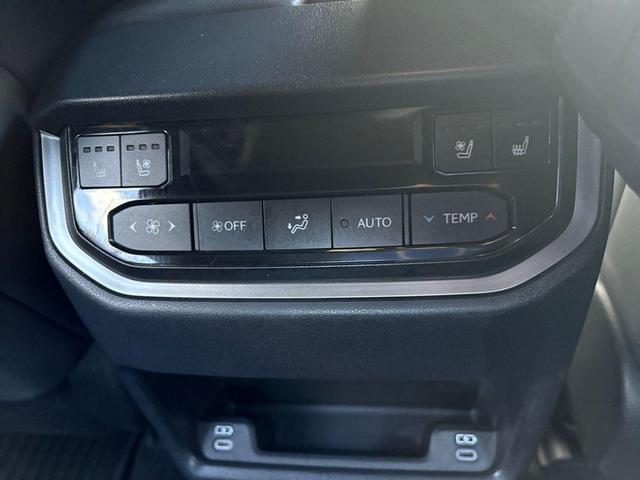 Photo of 2025 Pearl Lexus TX 500h