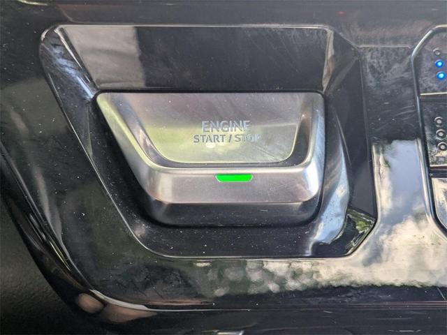 Photo of 2022 White Frost Tri-Coat GMC Sierra 1500