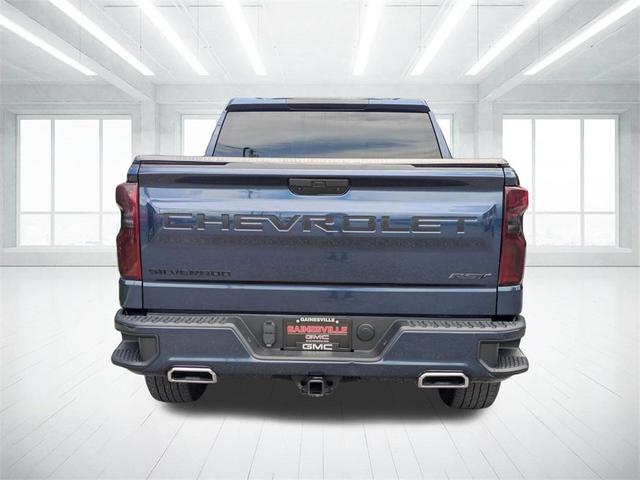 Photo of 2022 Northsky Blue Metallic Chevrolet Silverado 1500 Limited