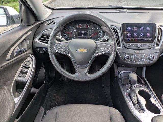 Photo of 2024 Summit White Chevrolet Malibu